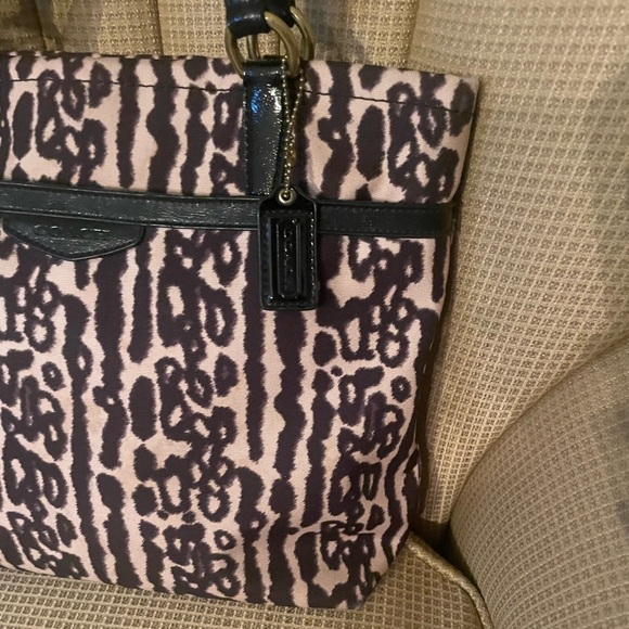 Coach Ocelot nylon animal print bag E1405-F31901 - Picture 2 of 10